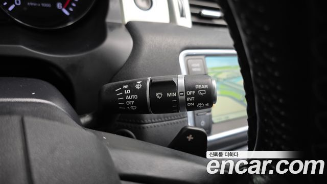 Land Rover Range Rover Evoque 2.2 SD4 Pure 2015 — фото 22