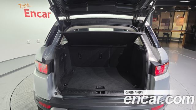 Land Rover Range Rover Evoque 2.2 SD4 Pure 2015 — фото 24