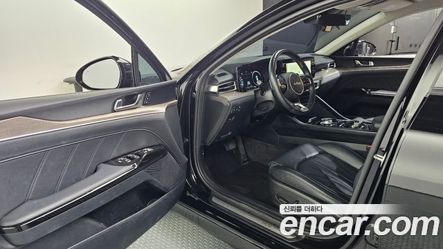 Kia K5 (III) 2.0 Signature 2023 — фото 10