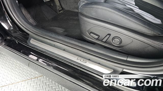 Kia K5 (III) 2.0 Signature 2023 — фото 28