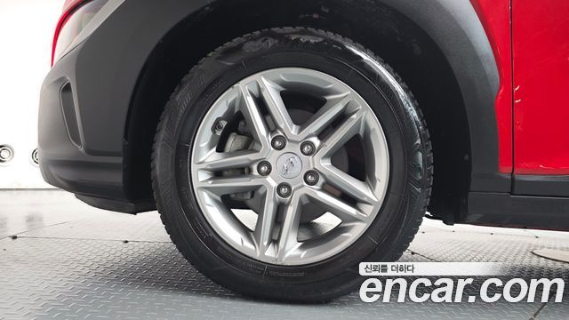 Hyundai Kona Gasoline 2.0 2WD Smart 2021 — фото 5