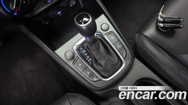 Hyundai Kona Gasoline 2.0 2WD Smart 2021 — фото 9