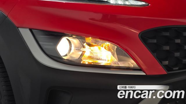 Hyundai Kona Gasoline 2.0 2WD Smart 2021 — фото 22