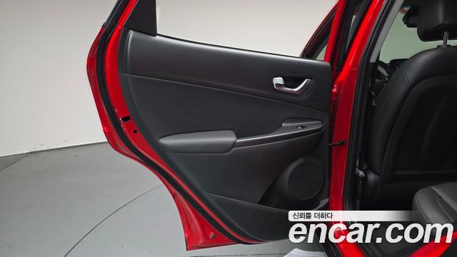 Hyundai Kona Gasoline 2.0 2WD Smart 2021 — фото 25
