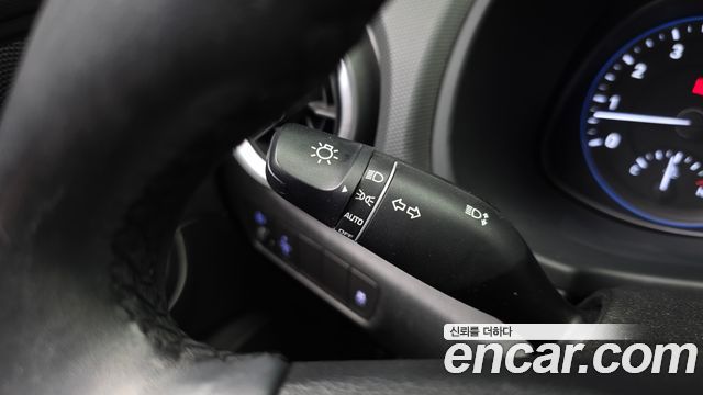 Hyundai Kona Gasoline 2.0 2WD Smart 2021 — фото 33