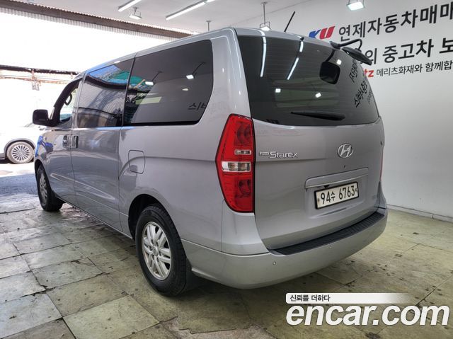 Hyundai Grand Starex Van 3-Seater Smart 2021 — фото 5