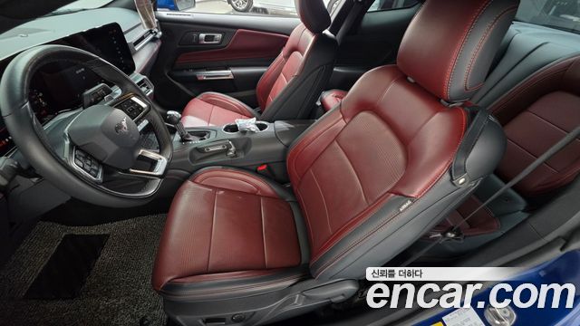 Ford Mustang (VII) 2.3 EcoBoost Premium Coupe 2024 — фото 17