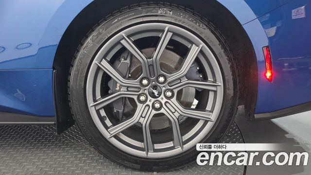 Ford Mustang (VII) 2.3 EcoBoost Premium Coupe 2024 — фото 21