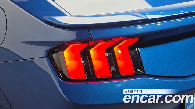 Ford Mustang (VII) 2.3 EcoBoost Premium Coupe 2024 — фото 23