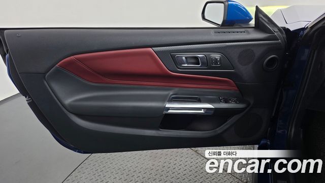 Ford Mustang (VII) 2.3 EcoBoost Premium Coupe 2024 — фото 24