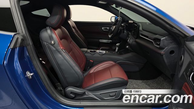 Ford Mustang (VII) 2.3 EcoBoost Premium Coupe 2024 — фото 26