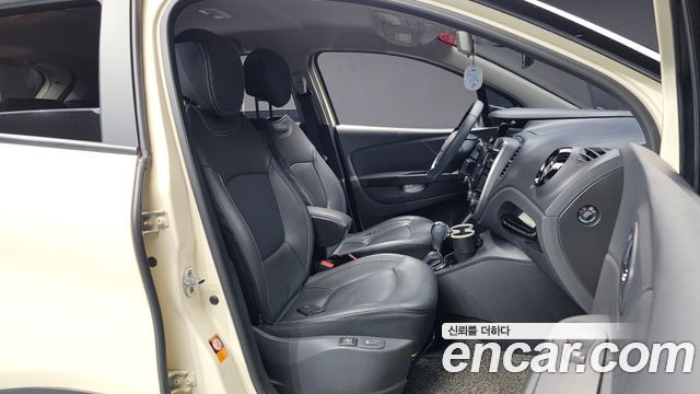 Renault Korea QM3 LE 2016 — фото 11