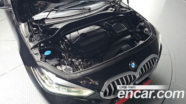 BMW 1 Series (F40) 120i M Sports 2023 — фото 6
