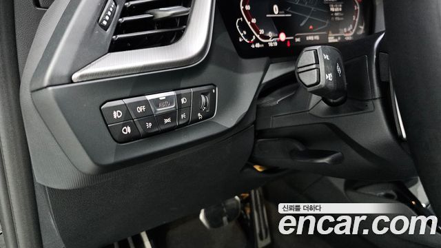 BMW 1 Series (F40) 120i M Sports 2023 — фото 16