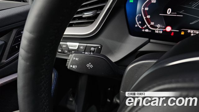 BMW 1 Series (F40) 120i M Sports 2023 — фото 17