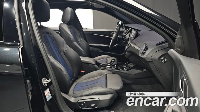 BMW 1 Series (F40) 120i M Sports 2023 — фото 26