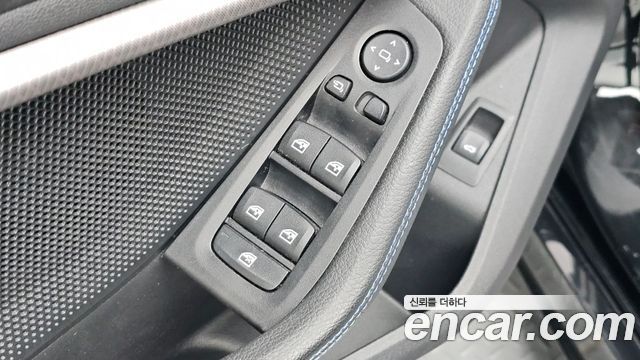 BMW 1 Series (F40) 120i M Sports 2023 — фото 31
