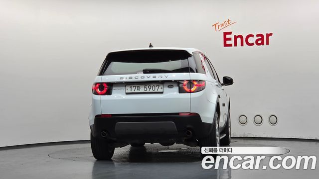 Land Rover Discovery Sport 2.0 TD4 SE 2018 — фото 4