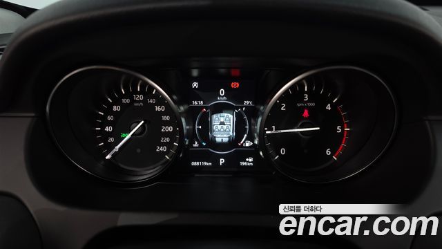 Land Rover Discovery Sport 2.0 TD4 SE 2018 — фото 8