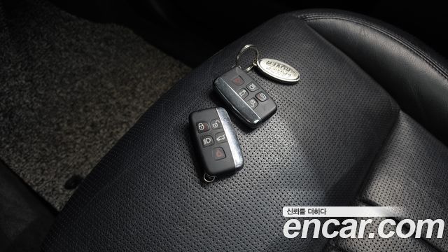 Land Rover Discovery Sport 2.0 TD4 SE 2018 — фото 15