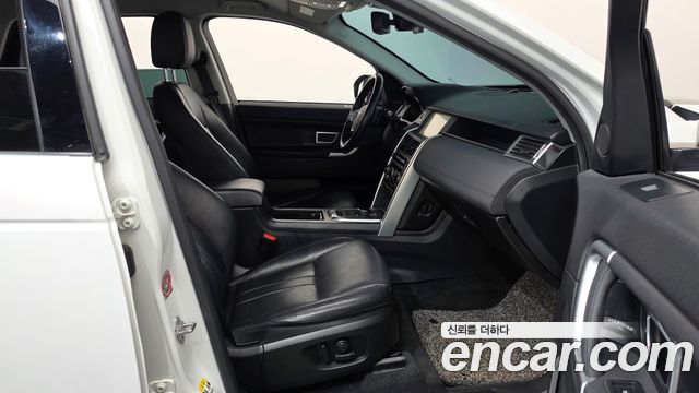 Land Rover Discovery Sport 2.0 TD4 SE 2018 — фото 26