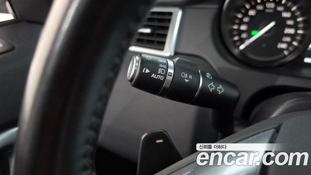 Land Rover Discovery Sport 2.0 TD4 SE 2018 — фото 30