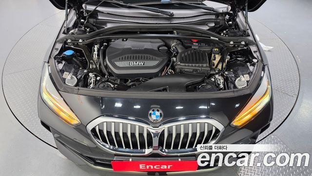 BMW 1 Series (F40) 118d M Sport 2021 — фото 6