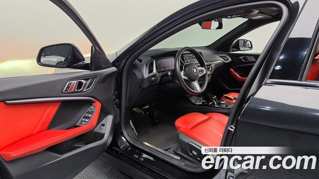 BMW 1 Series (F40) 118d M Sport 2021 — фото 10