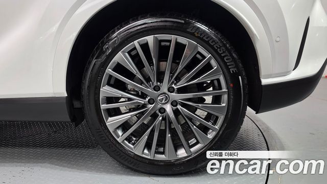 Lexus RX350h (V) Luxury 2025 — фото 27