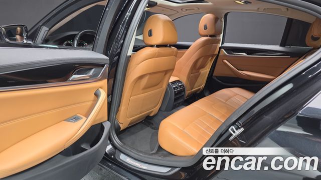 BMW 5 Series (G30) 520d Luxury Special Edition 2018 — фото 12