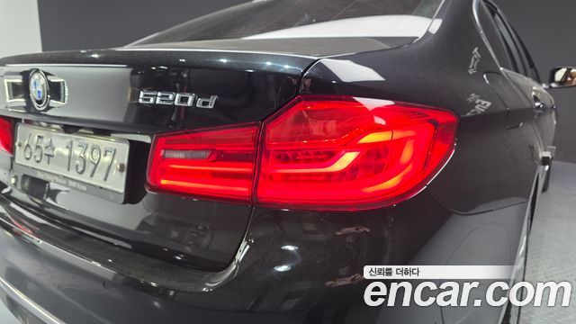 BMW 5 Series (G30) 520d Luxury Special Edition 2018 — фото 23