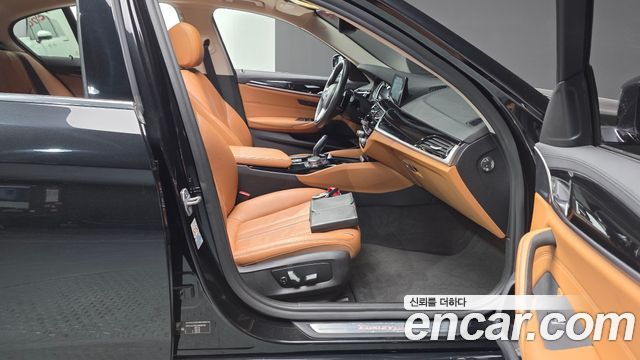 BMW 5 Series (G30) 520d Luxury Special Edition 2018 — фото 26