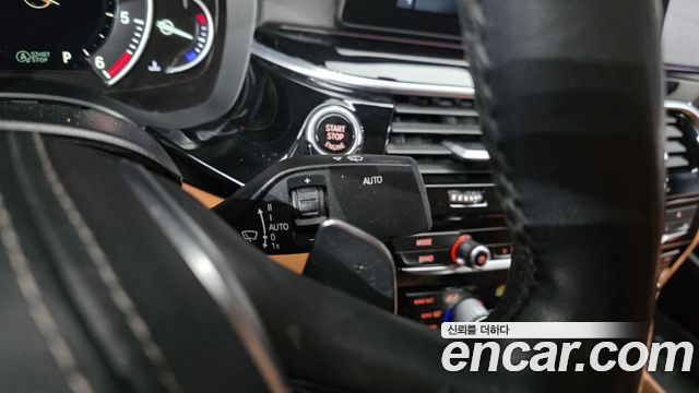BMW 5 Series (G30) 520d Luxury Special Edition 2018 — фото 27