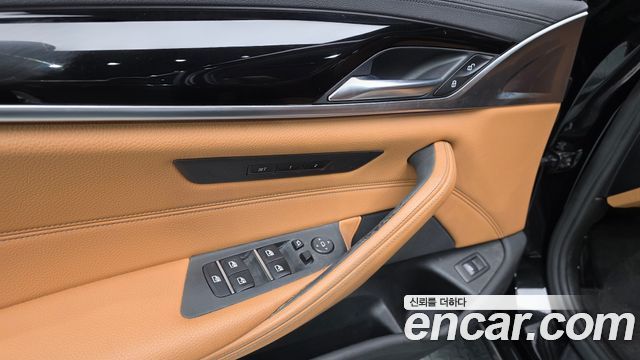 BMW 5 Series (G30) 520d Luxury Special Edition 2018 — фото 28