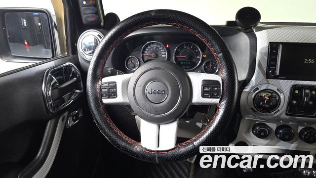 Jeep Wrangler (JK) 2.8 Diesel Rubicon 4Door 2012 — фото 16