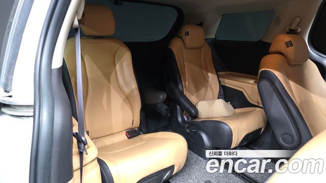Kia Carnival (IV) Diesel 9-Seater Prestige 2023 — фото 19