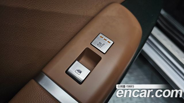 Hyundai Grandeur Hybrid (GN7) Exclusive 2023 — фото 19