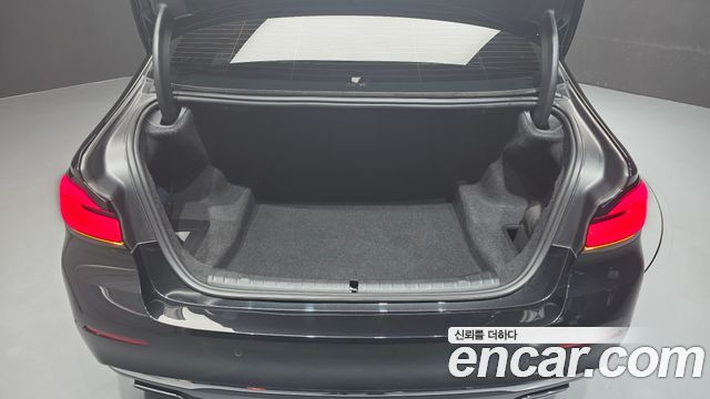 BMW 5 Series (G30) 520i Luxury 2023 — фото 21