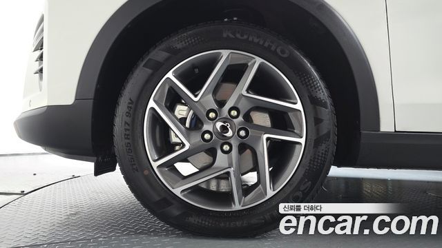 KG Mobility (SsangYong) Tivoli 1.6 2WD V3 2024 — фото 5