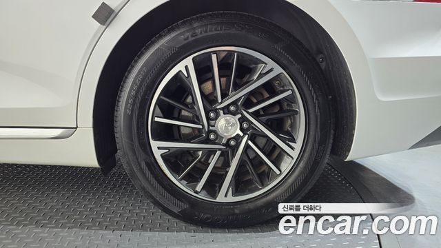 Hyundai Grandeur (IG) 2.5 Premium Choice 2020 — фото 21