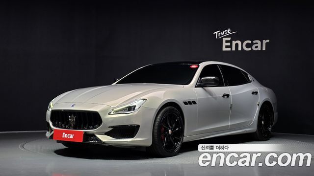 Maserati Quattroporte GTS 3.8 V8