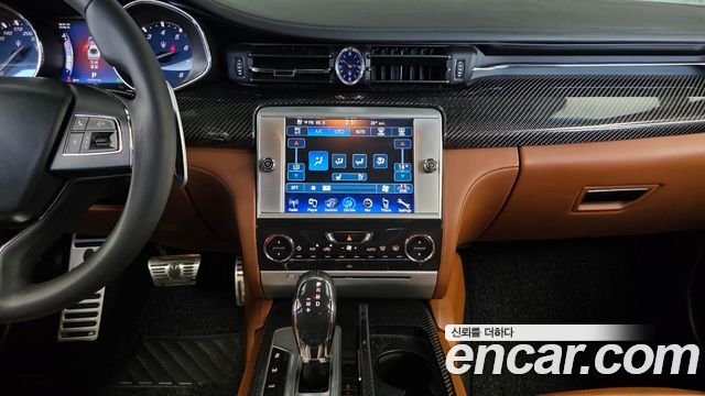 Maserati Quattroporte GTS 3.8 V8 2015 — фото 14