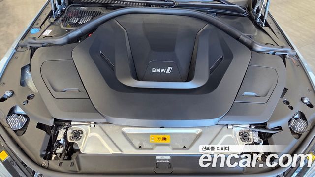 BMW i4 eDrive40 M Sports Pro 2023 — фото 6