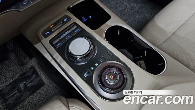 Genesis GV70 2.5T Gasoline AWD 2024 — фото 9