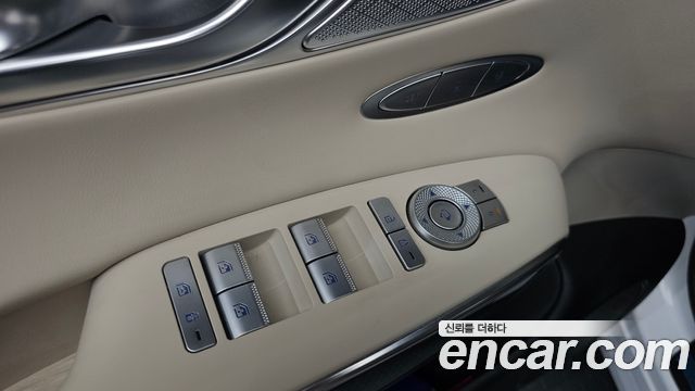 Genesis GV70 2.5T Gasoline AWD 2024 — фото 28