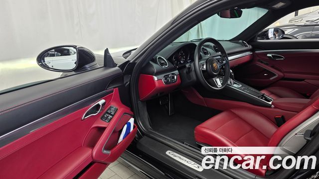 Porsche 718 Cayman 4.0 GTS 2024 — фото 10