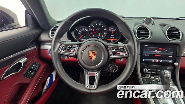 Porsche 718 Cayman 4.0 GTS 2024 — фото 12