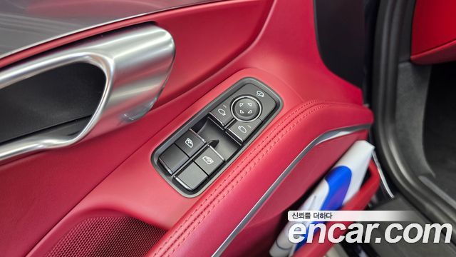 Porsche 718 Cayman 4.0 GTS 2024 — фото 28
