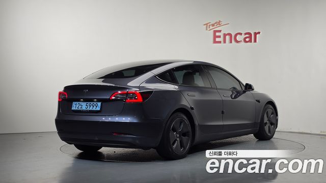 Tesla Model 3 Standard Range Plue RWD 2021 — фото 2