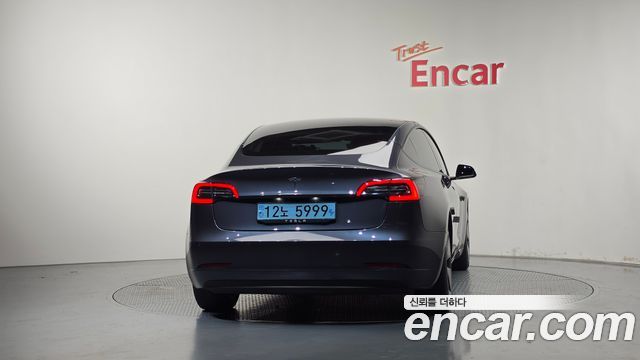Tesla Model 3 Standard Range Plue RWD 2021 — фото 4